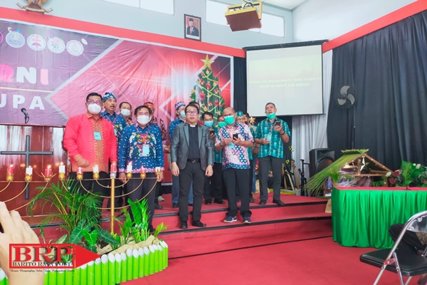 Komisi Pelayanan Bapak GKE Palangka Raya Tengah Berbagi Sukacita Natal Bersama Warga Rutan Kelas IIA
